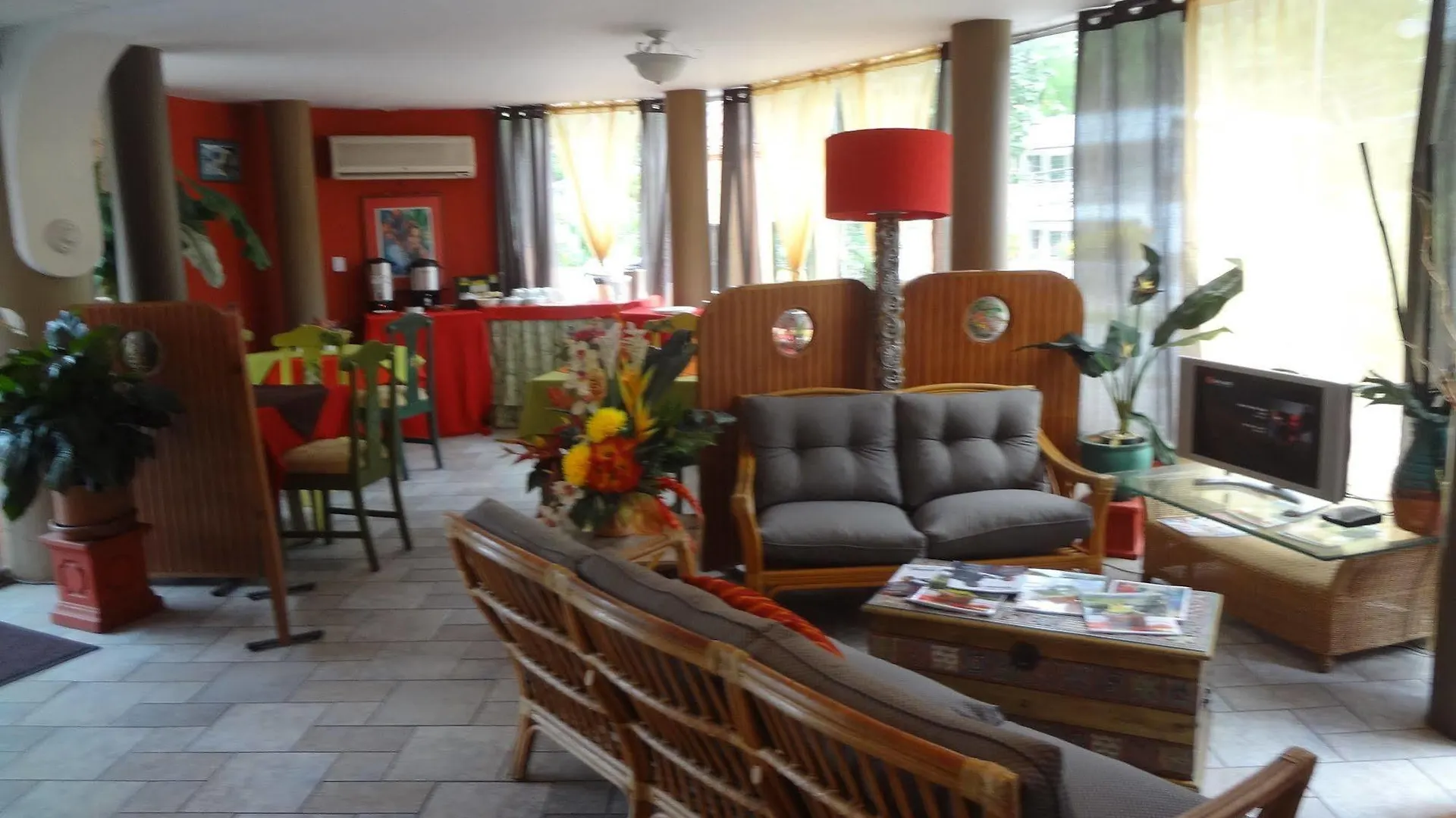 Chaconia Hotel Maraval Trinidad ve Tobago